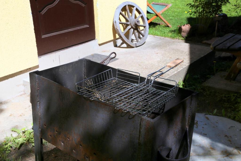 Guest House Sampetera Maja Riga Ngoại thất bức ảnh