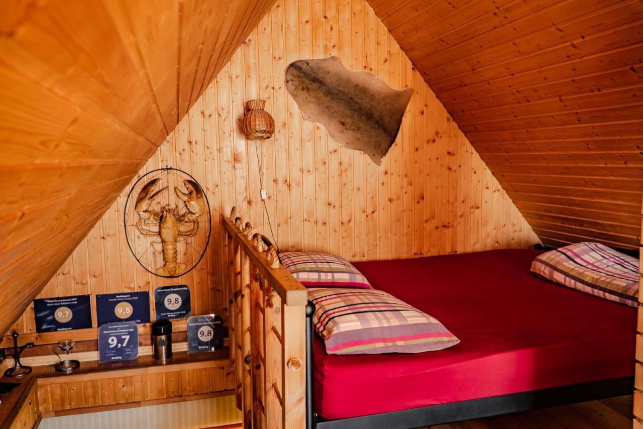 Guest House Sampetera Maja Riga Ngoại thất bức ảnh